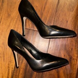Vince Camuto Kaine Leather Pumps Women's Size 7.5 M Black NEW
